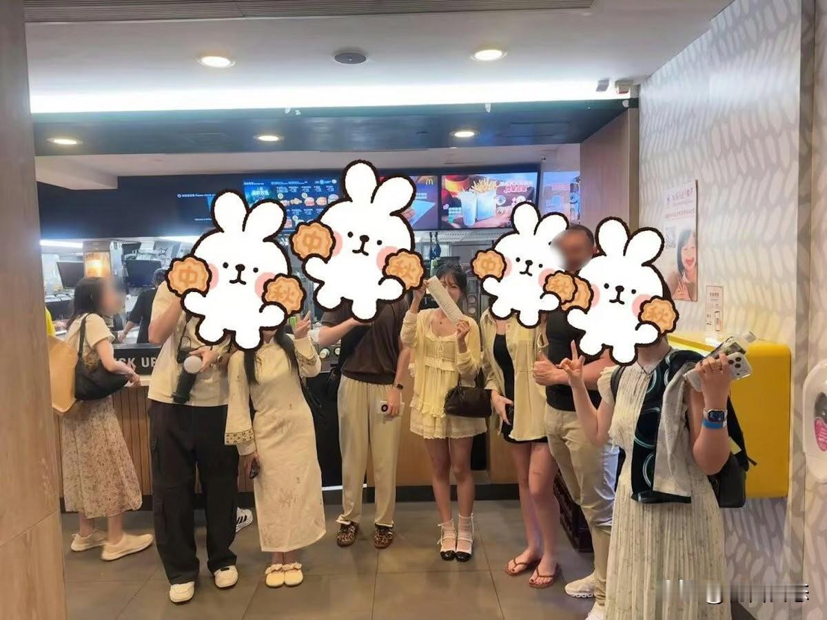 一份无法带走的优惠，可以变成一次温暖他人的善举。最近，一位内地女子在香港旅游