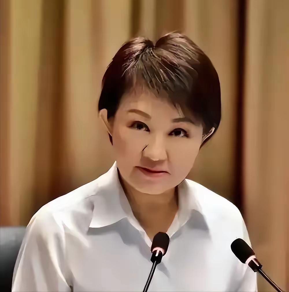 卢秀燕没机会了！卢秀燕这个时候去美国访问，其实根本没有人在意。因为现在全世界都在