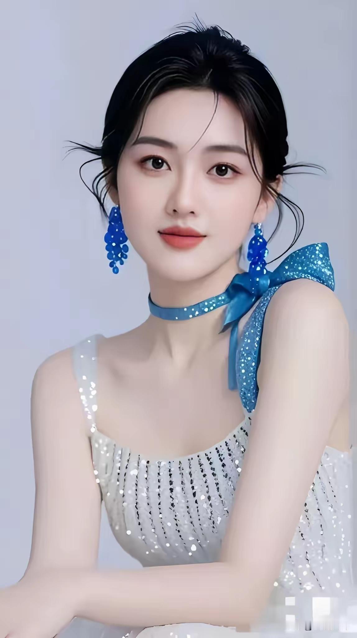 梦幻蓝宝石耳环，闪耀的星空连衣裙，优雅女神风范！💙✨