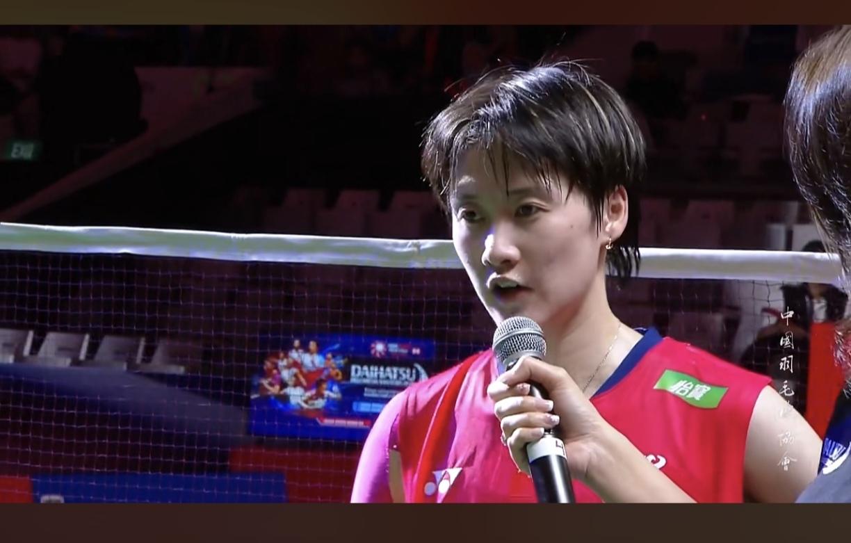 陈雨菲经过两局激战，2-0完胜小将碧查梦夺取赛季首冠，也为国羽坚守有金荣誉2