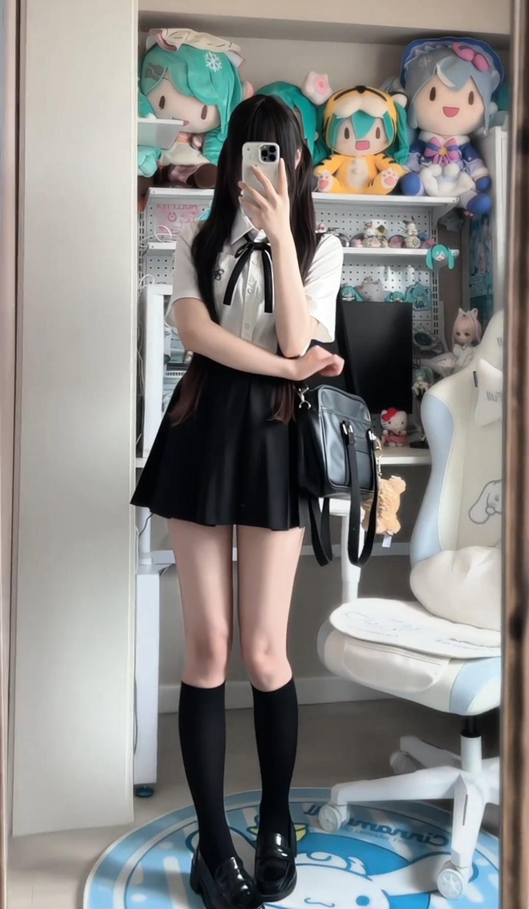 美女 jk穿搭 小姐姐 小裙子 穿搭