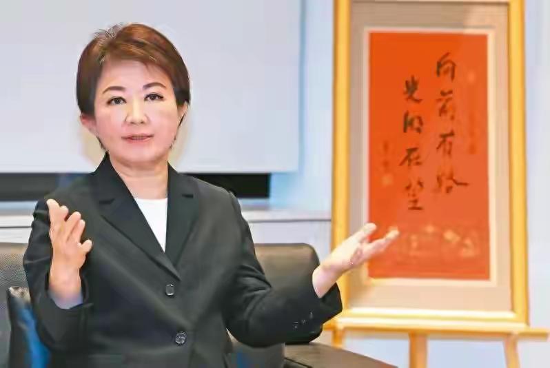 卢秀燕比赖清德更狠，她才是推动“两国论”的罪魁祸首。从来没有听到她说一个中国，九