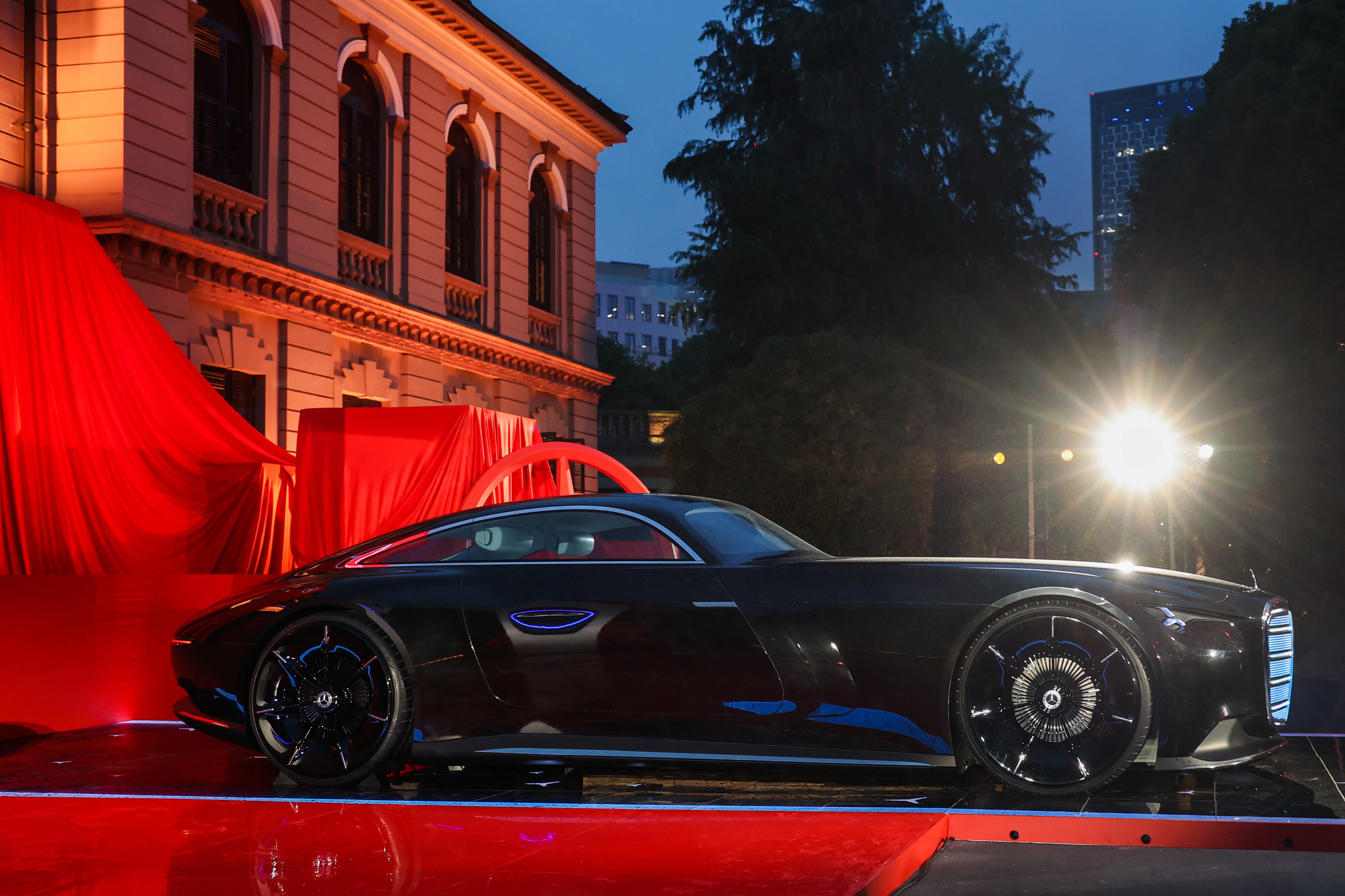 Mercedes-BenzVisionIconic奔驰实车照片更加震撼！这