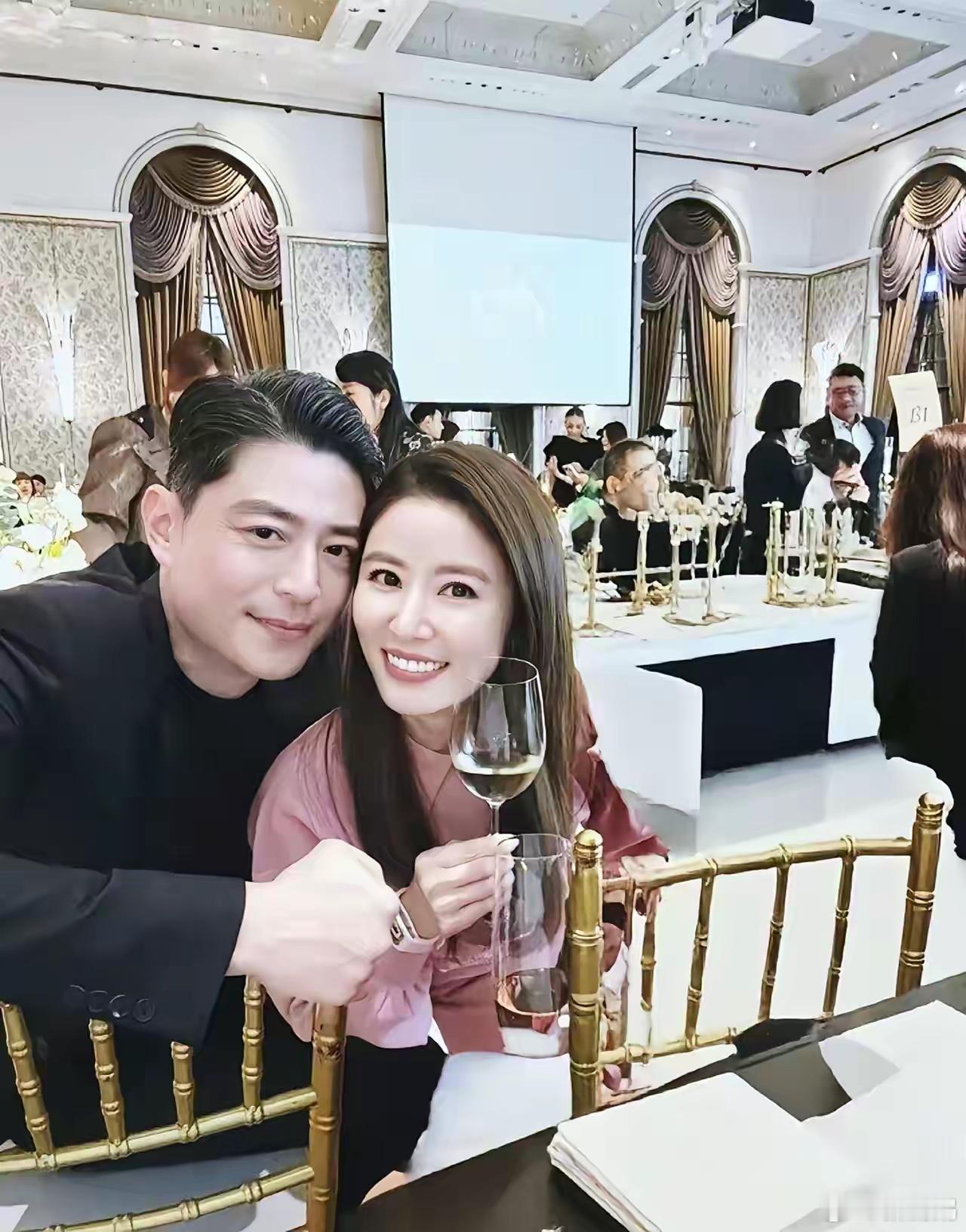 霍建华如今的现状给所有男人都提了个醒就是你长得再帅，再能赚钱，也千万要爱自己的老