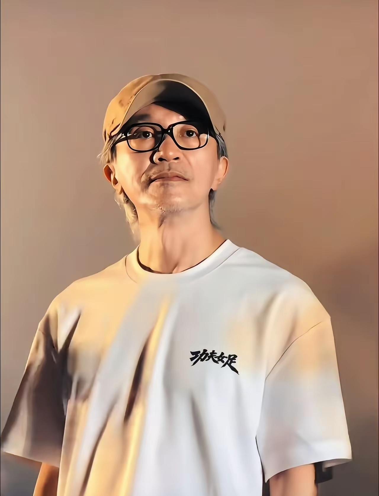 演碧血剑和喋血双雄的时候还挺有气势，现在咋秃眉哨眼了李修贤说这样的话，只能说明