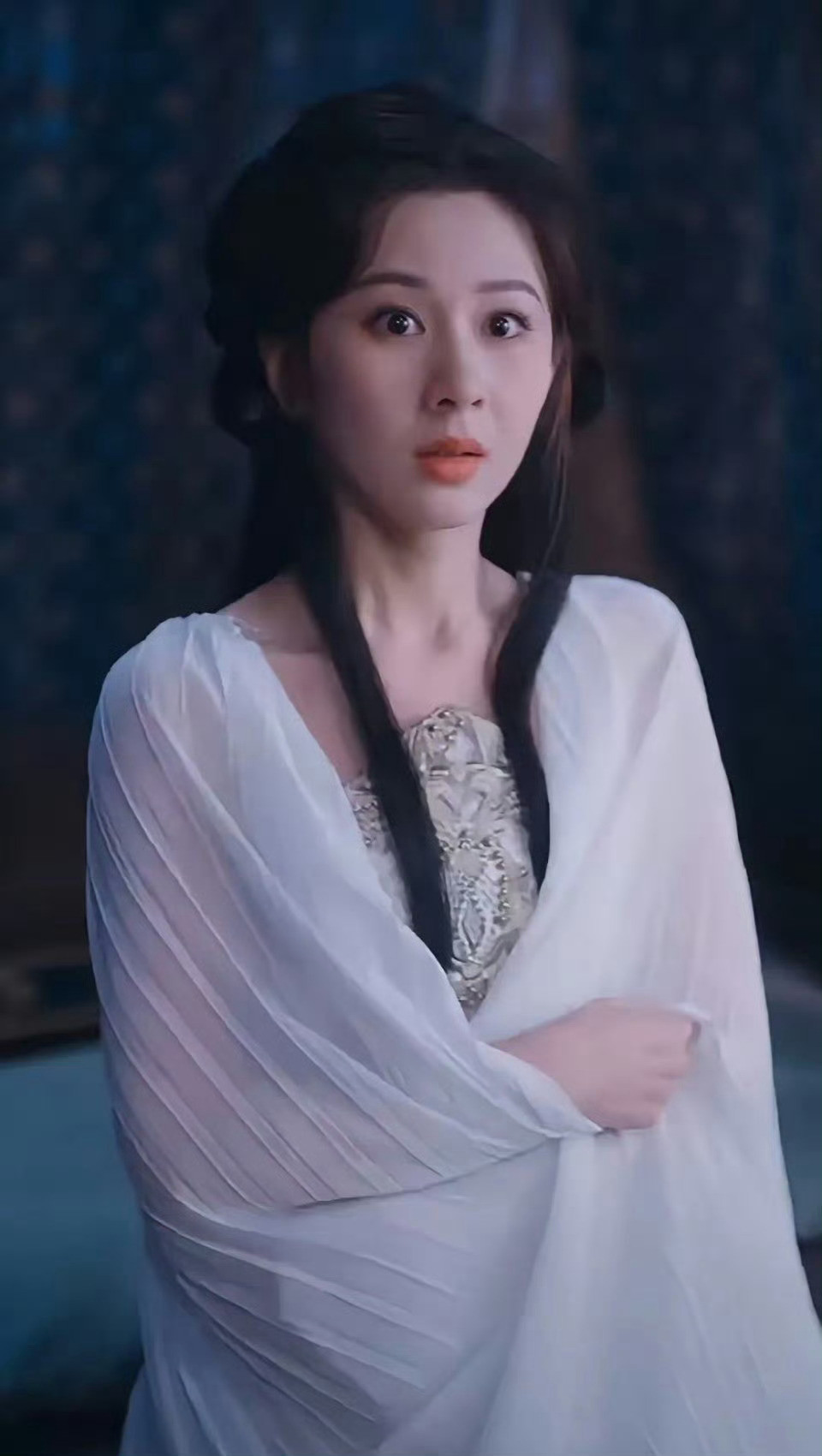 短剧女演员撞脸杨紫！现在的短剧赛道越来越卷了，随便拉出一个都和正剧演员撞脸，不过