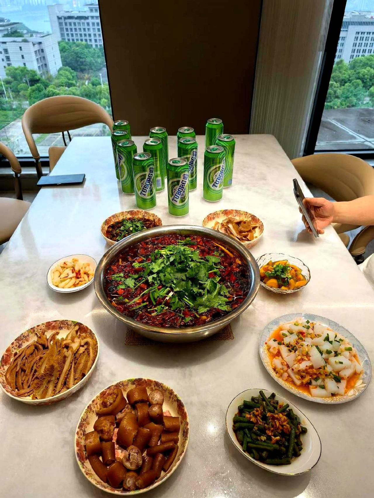 一家五口月入一万三，日子却过得连一万存款都拿不出，你敢信吗？我每月三千，老公一