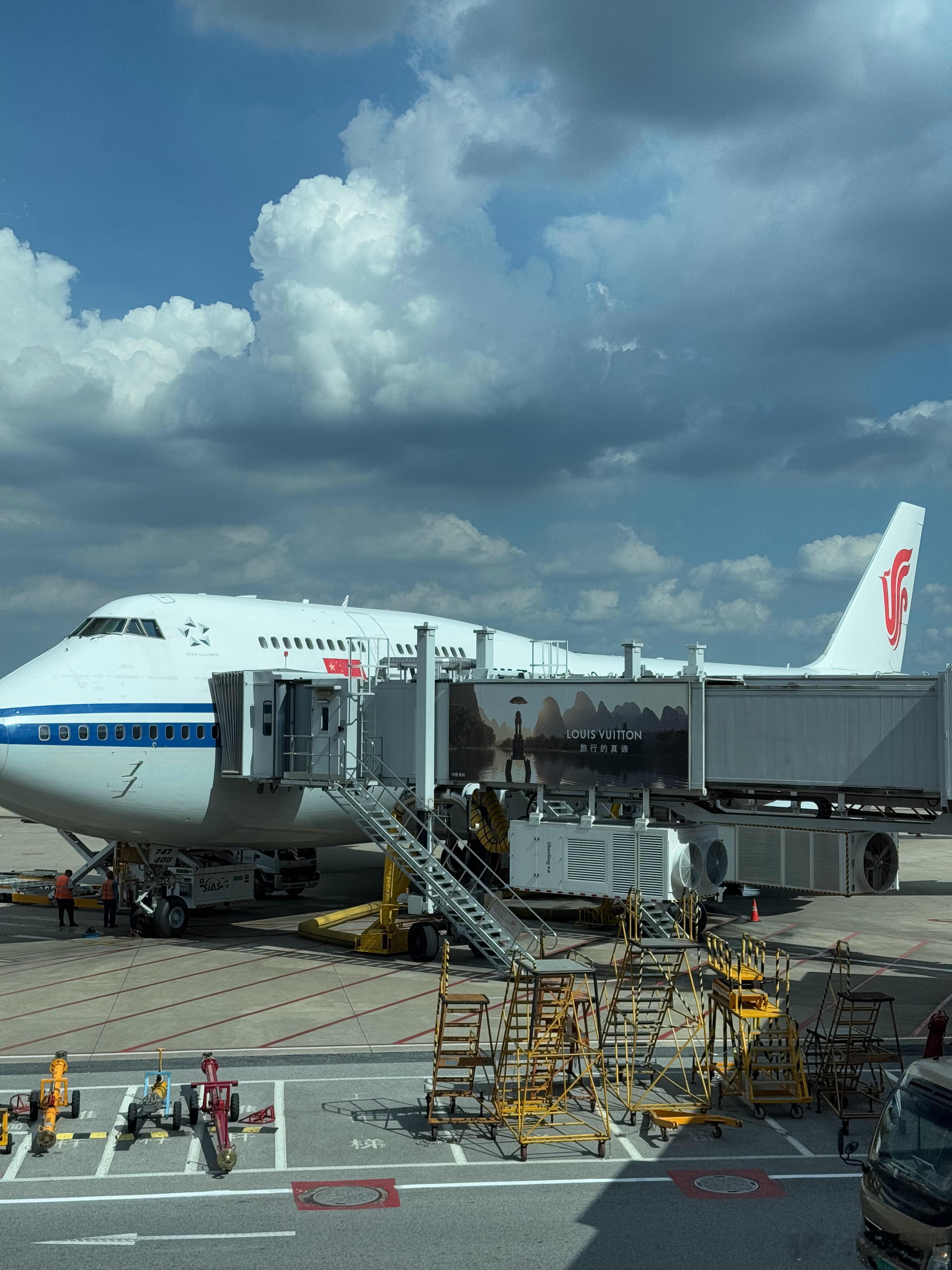 国航747-400B2447目前国内运行的最老民航客机曾任历代大佬的“一号机”