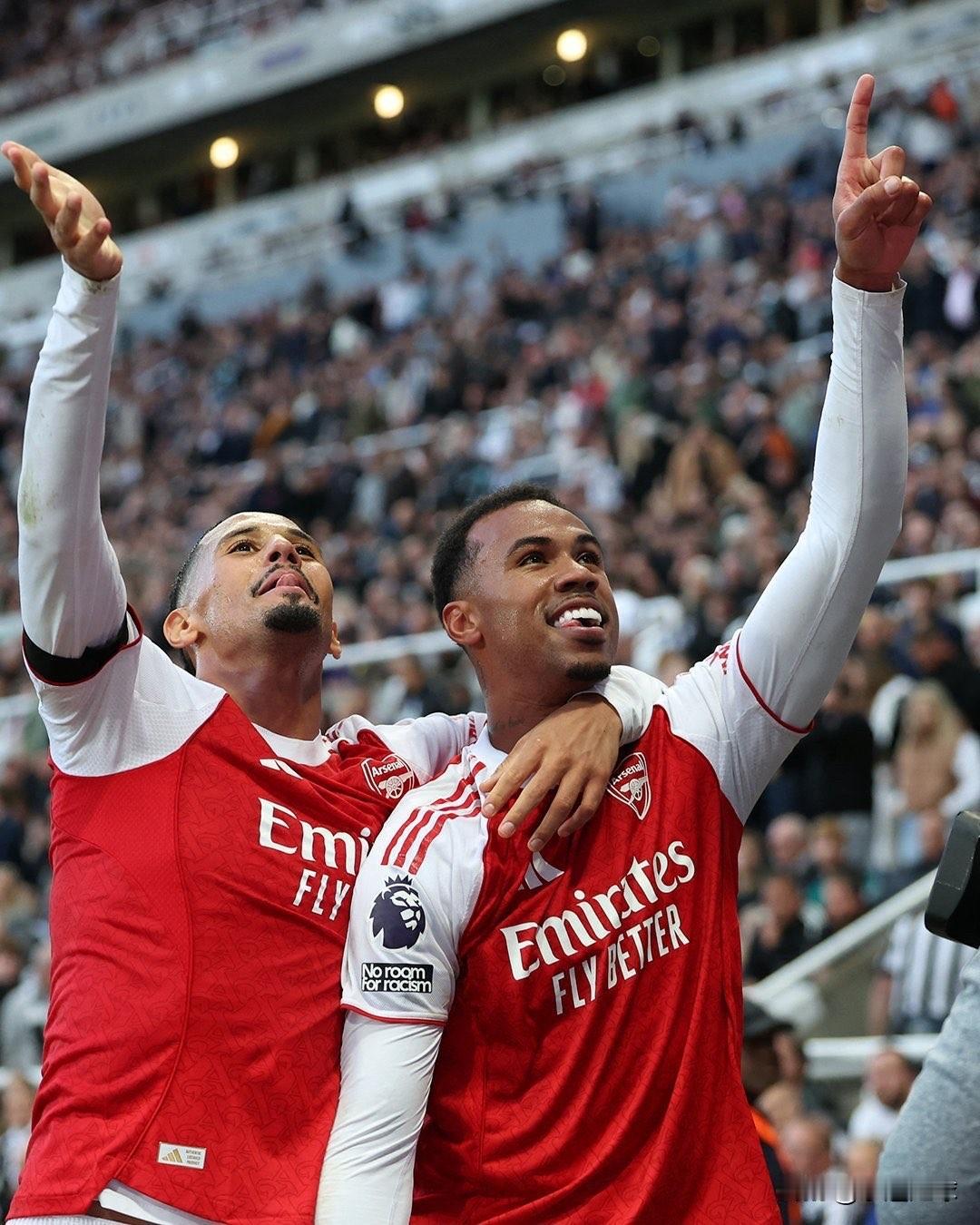 阿森纳战术数据与表现分析防线高度：51.98米（英超联赛最高）对手防线高度：