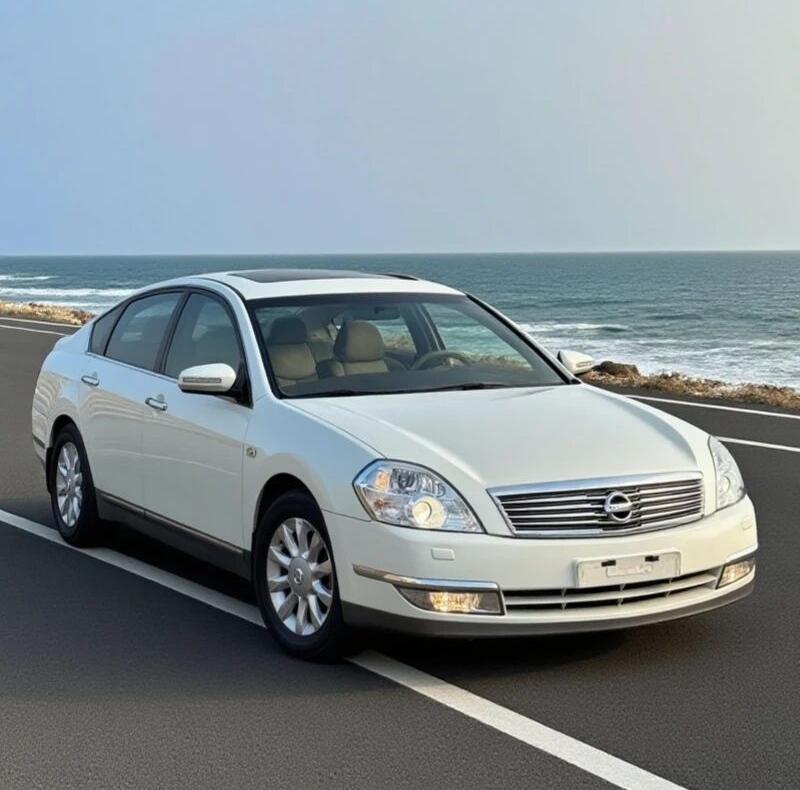 20年前的“移动大沙发”，日产天籁这是东风日产第一代天籁（J31底盘），是一代人