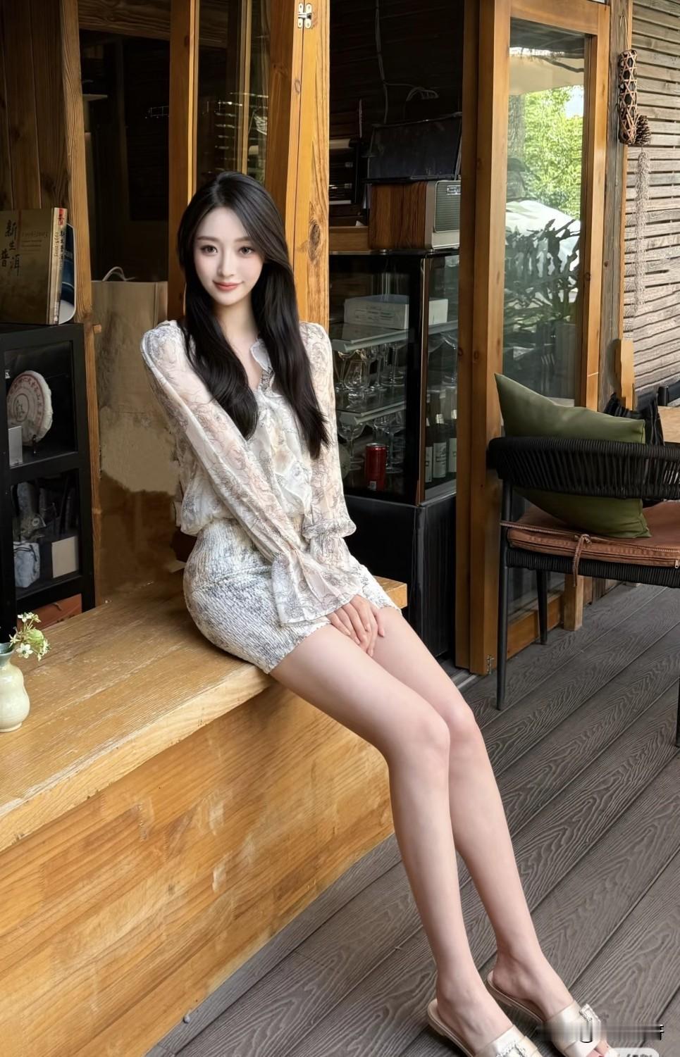 高挑美女日常精致穿搭