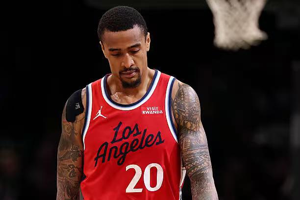 科林斯与球队的匹配度看起来还是比较高的，他的特点似乎也与哈登高度融合。科林斯能力