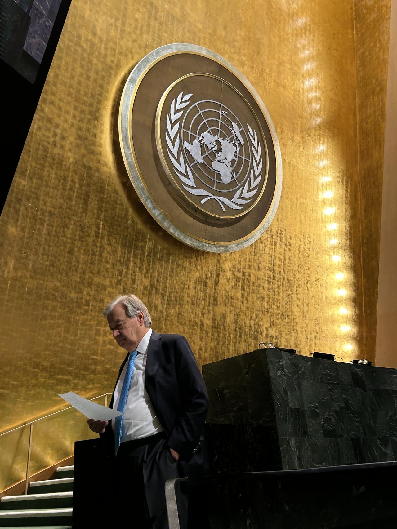 即将卸任的联合国秘书长古特雷斯今天发文说：“在我即将以联合国秘书长身份出席最后一