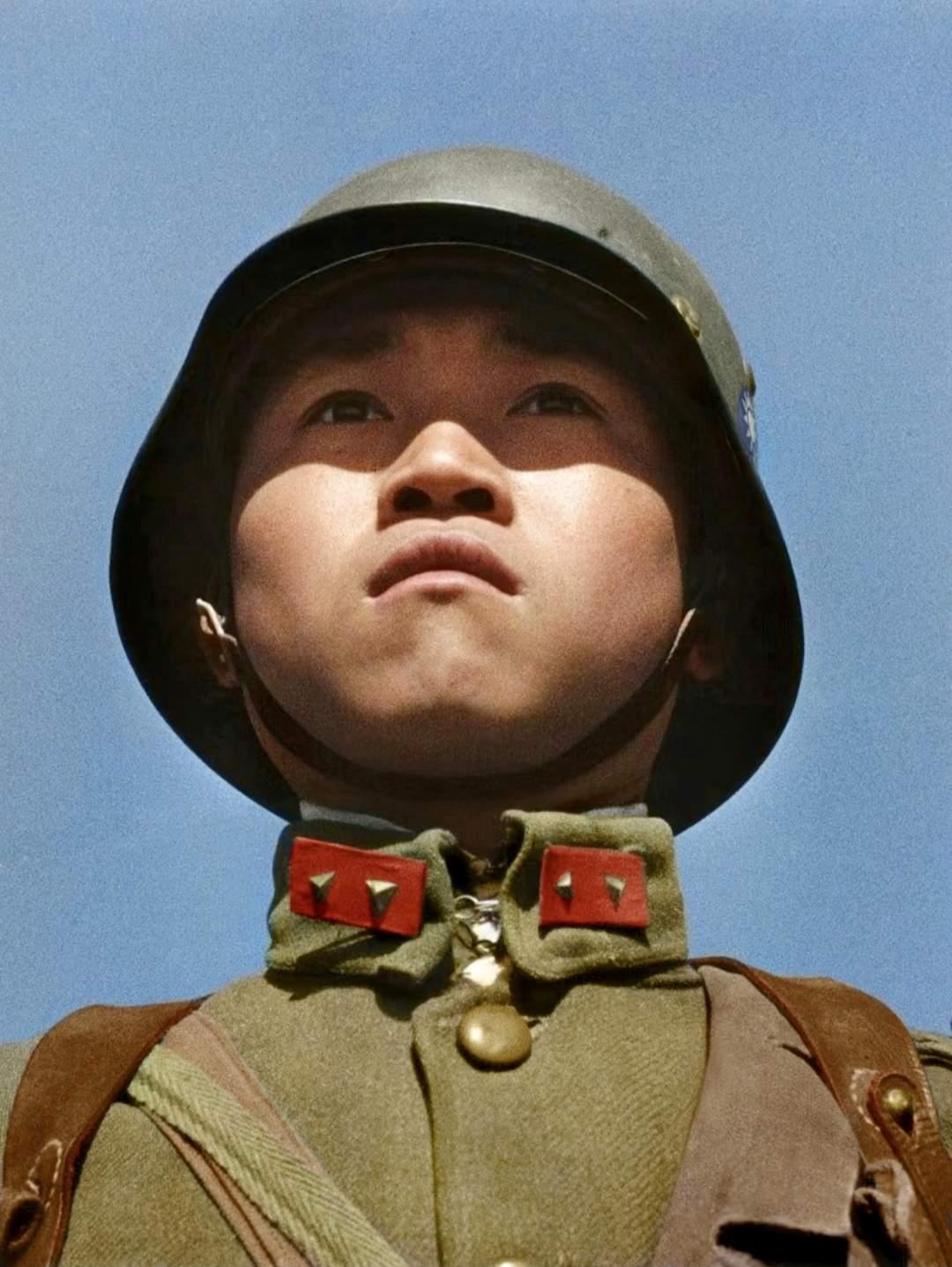 每次翻到这张照片，心里都会狠狠一震。这是1938年，美国《LIFE》杂志封