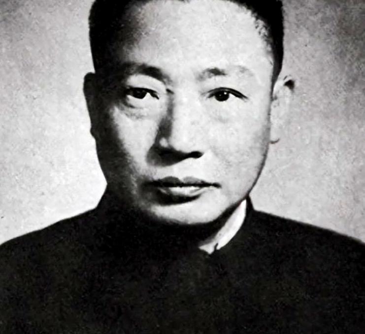 1956年，奄奄一息的毛人凤，形单影只地躺在病榻上，与他素有嫌隙的蒋经国竟派人送