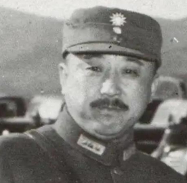 1949年，卫立煌为保85岁家母求助朱德，朱德深感棘手，转而请教毛主席。毛泽东看