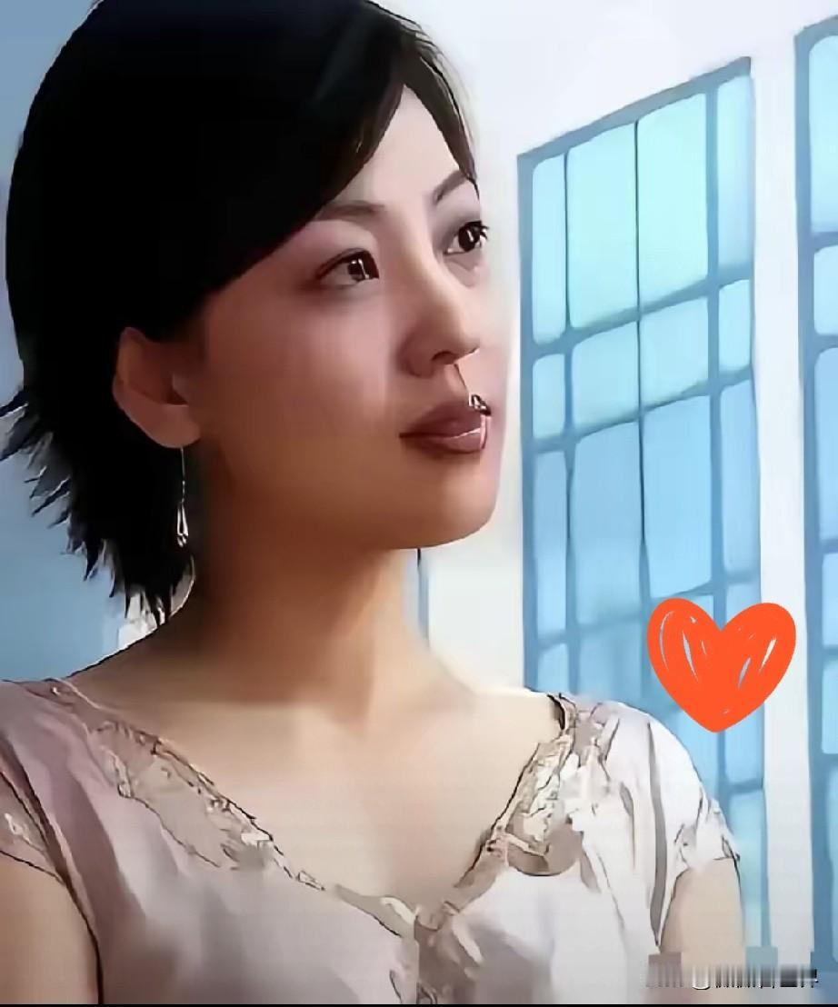 劳春燕终于调回上海了！结束了跟丈夫裘正义近19年的两地分居，这消息一出，不少人都