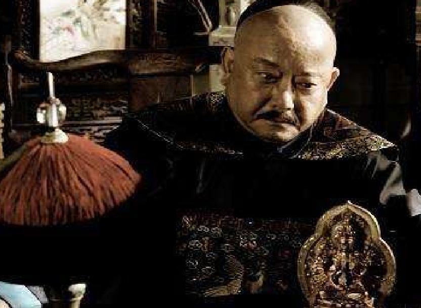 1799年正月初三，乾隆皇帝在养心殿咽下了最后一口气。他没有留下遗诏。