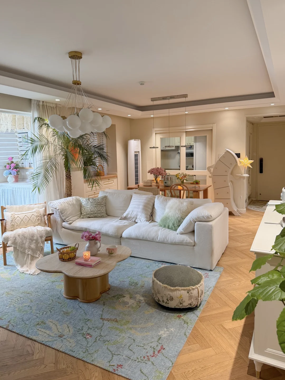 🌹精装房变漂亮家，宅家享受春日氛围餐💐