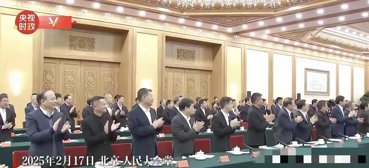 支持民营企业，其实是善待老百姓！现在中部西部北部的三线城市都是人才流出状态，年轻