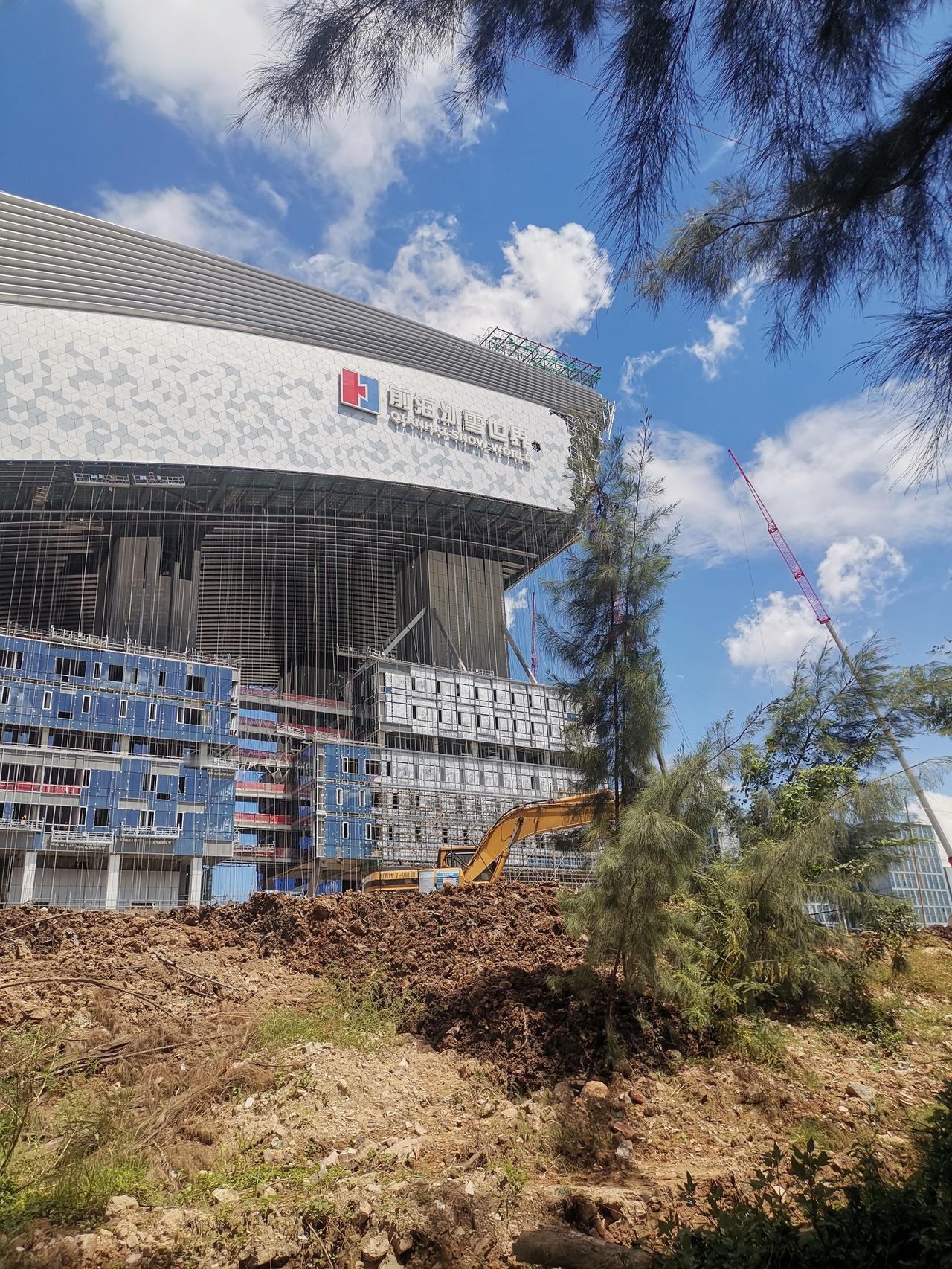 有一个老人感觉晕，看东西会转。他去医院，医生说是血不行，打几天点滴好了。