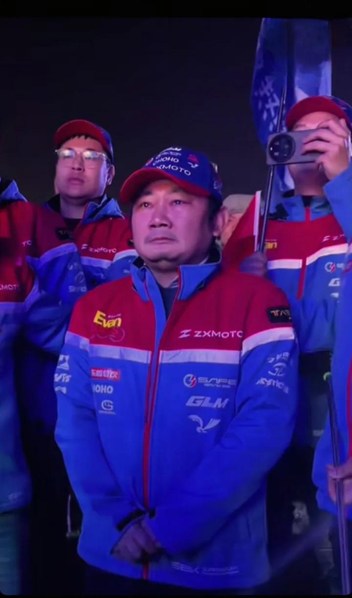 穷小子逆袭世界之巅：张雪的冠军之路有多传奇3月28日，葡萄牙波尔蒂芒赛道，W