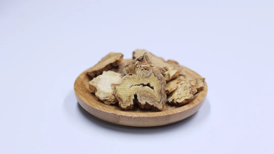 中风入经络,突然口眼歪斜、舌头僵硬,一个奇效良方,治标又治本