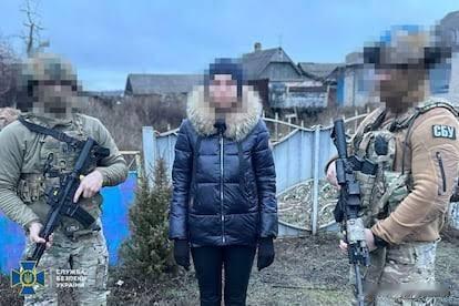 俄乌最阴狠暗战曝光！俄罗斯安全局动手了，14岁女孩勒死乌军军官。14岁女孩先用管