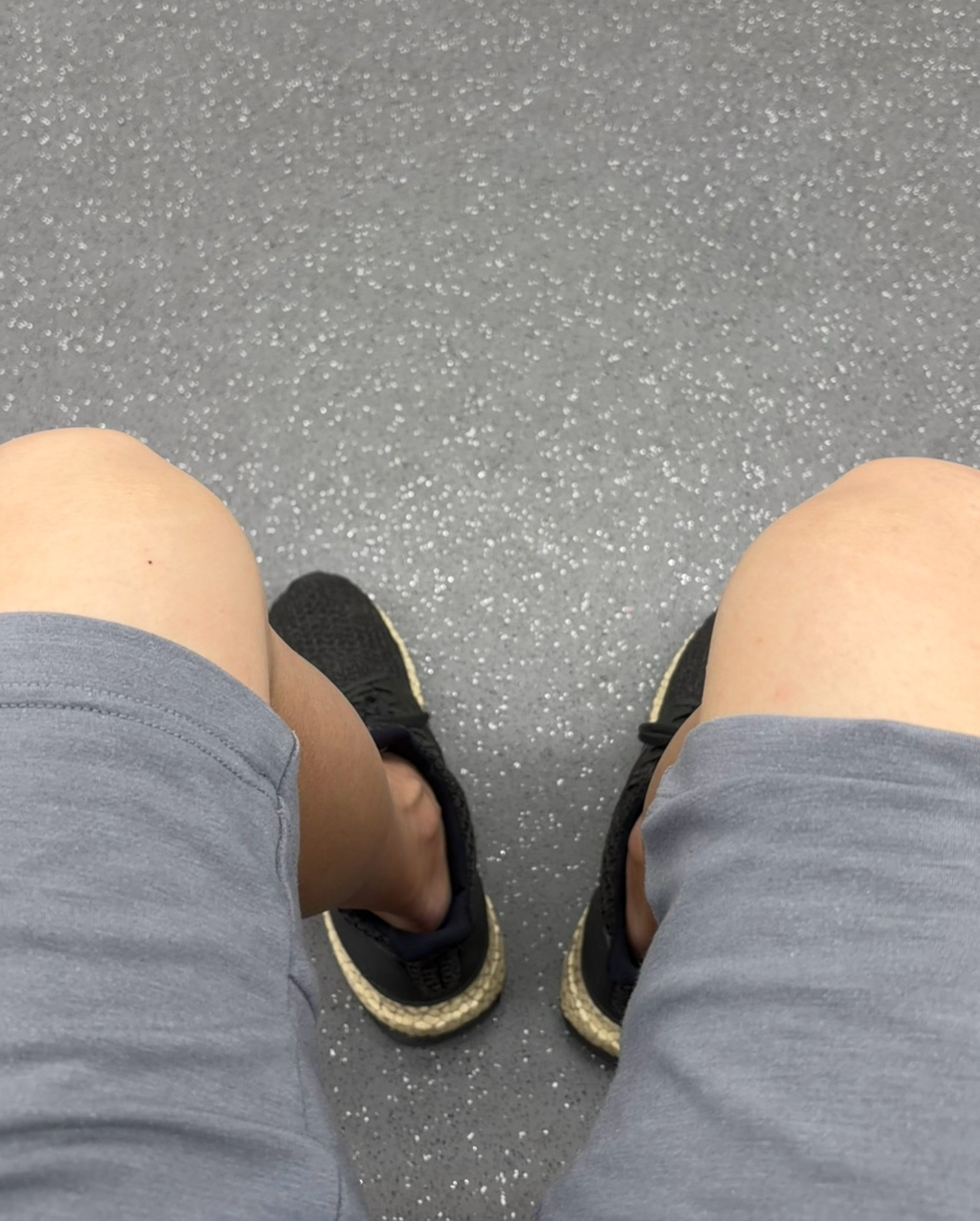 赛力斯触及跌停我一直说【汽车已经不是一门好生意】了。因为车企真的很难！这种重资产