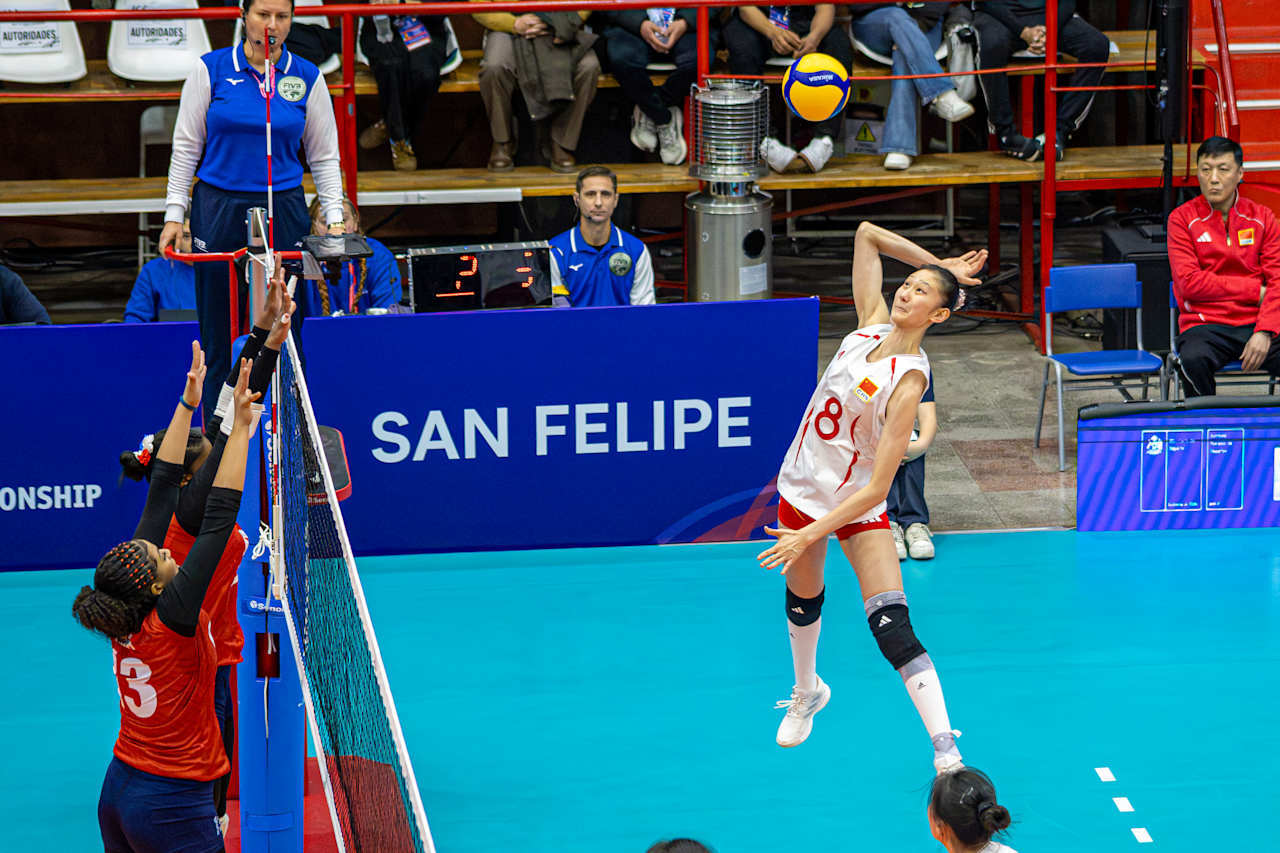 【中国U17女排战胜多米尼加晋级世联赛八强】2026年U17世界女排锦标赛第二阶