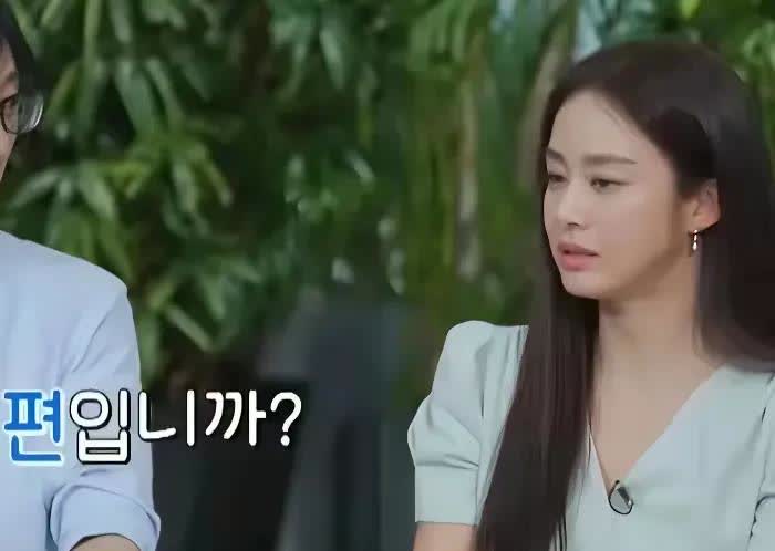 金泰熙真的让很多女人无言以对，金泰熙自己一个人照顾两个孩子，不需要保姆，不需要双