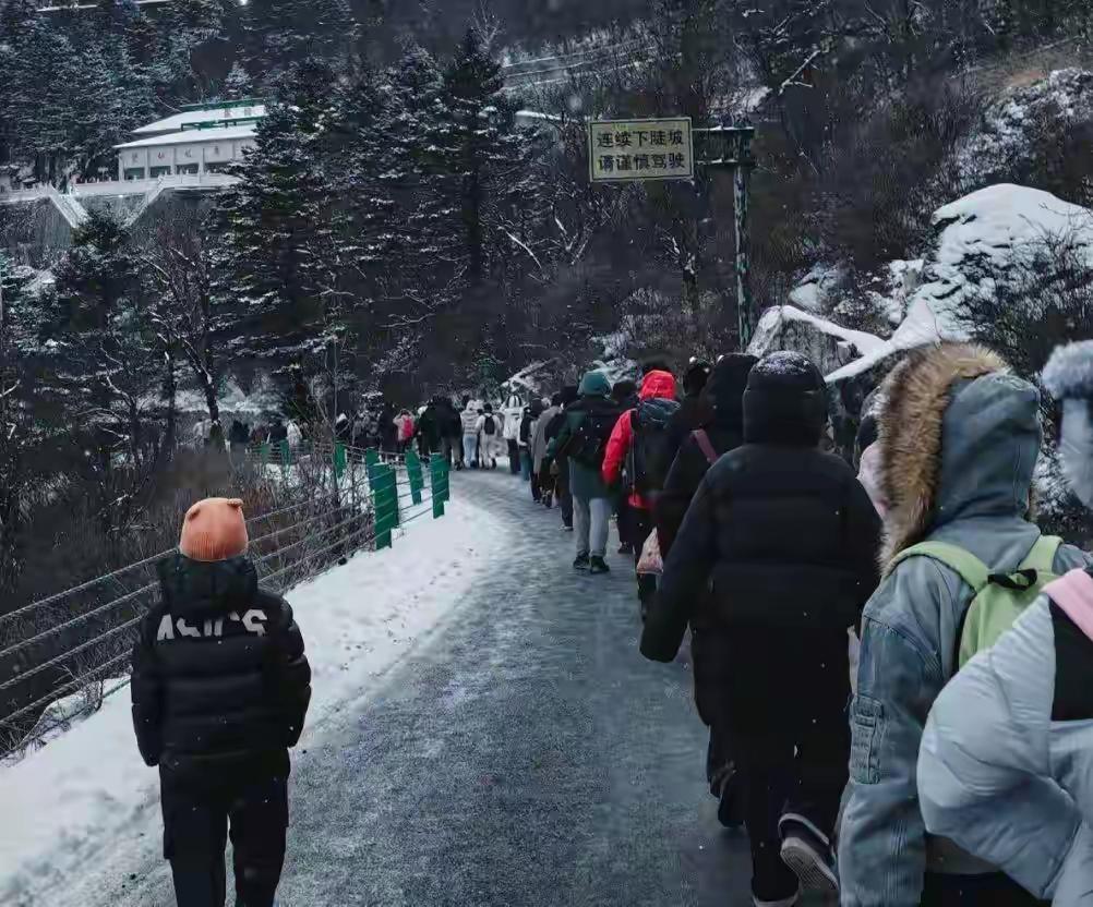 完整榜单曝光：数百游客夜晚滞留太白山景区数小时，惊心动魄的一夜究竟发生了什么？