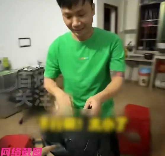 海南有两名外国人下单出租车出哈尔滨，这把接单司机师傅也是惊讶不已，此从海南出发到