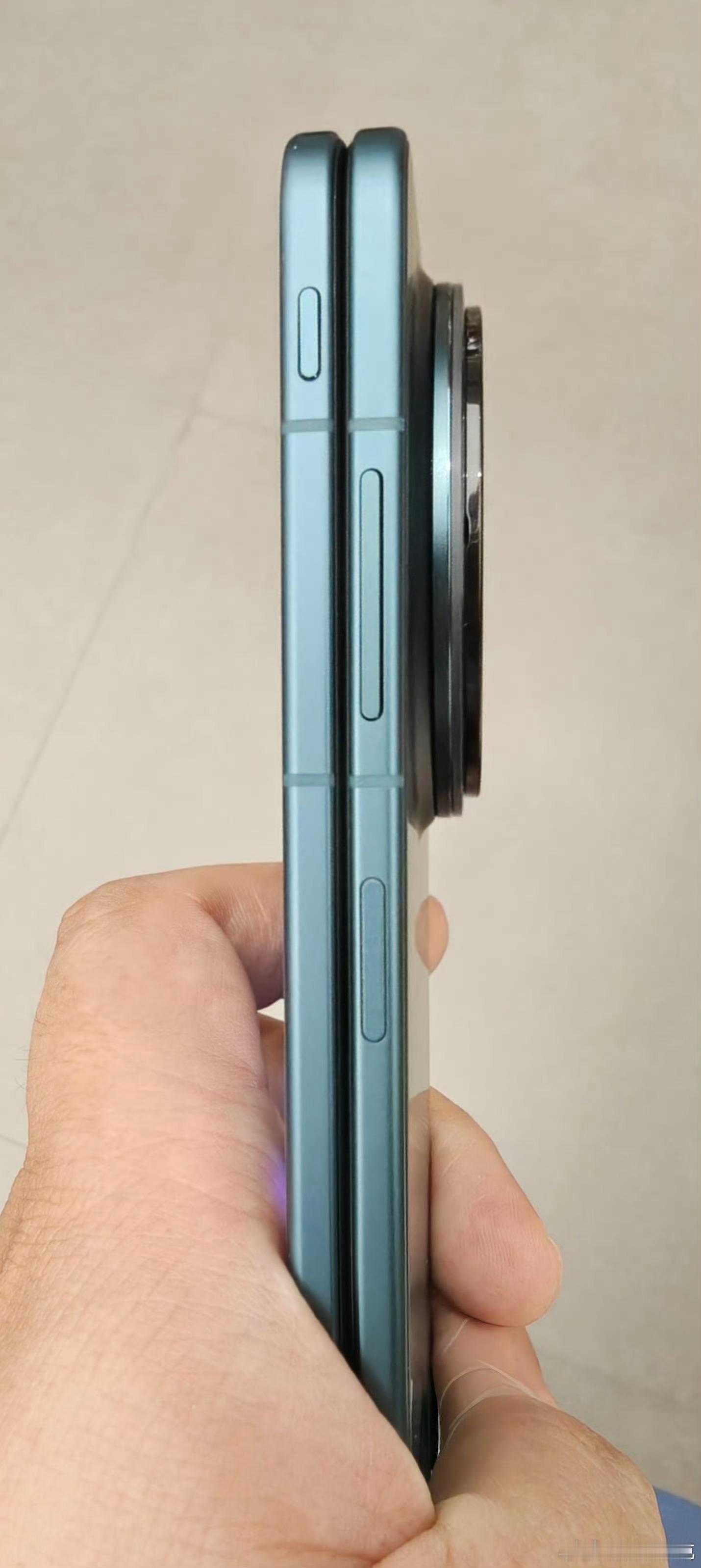 vivoXFold6今晚19点发布，这次搭载两亿主摄和APO长焦，提升了折叠