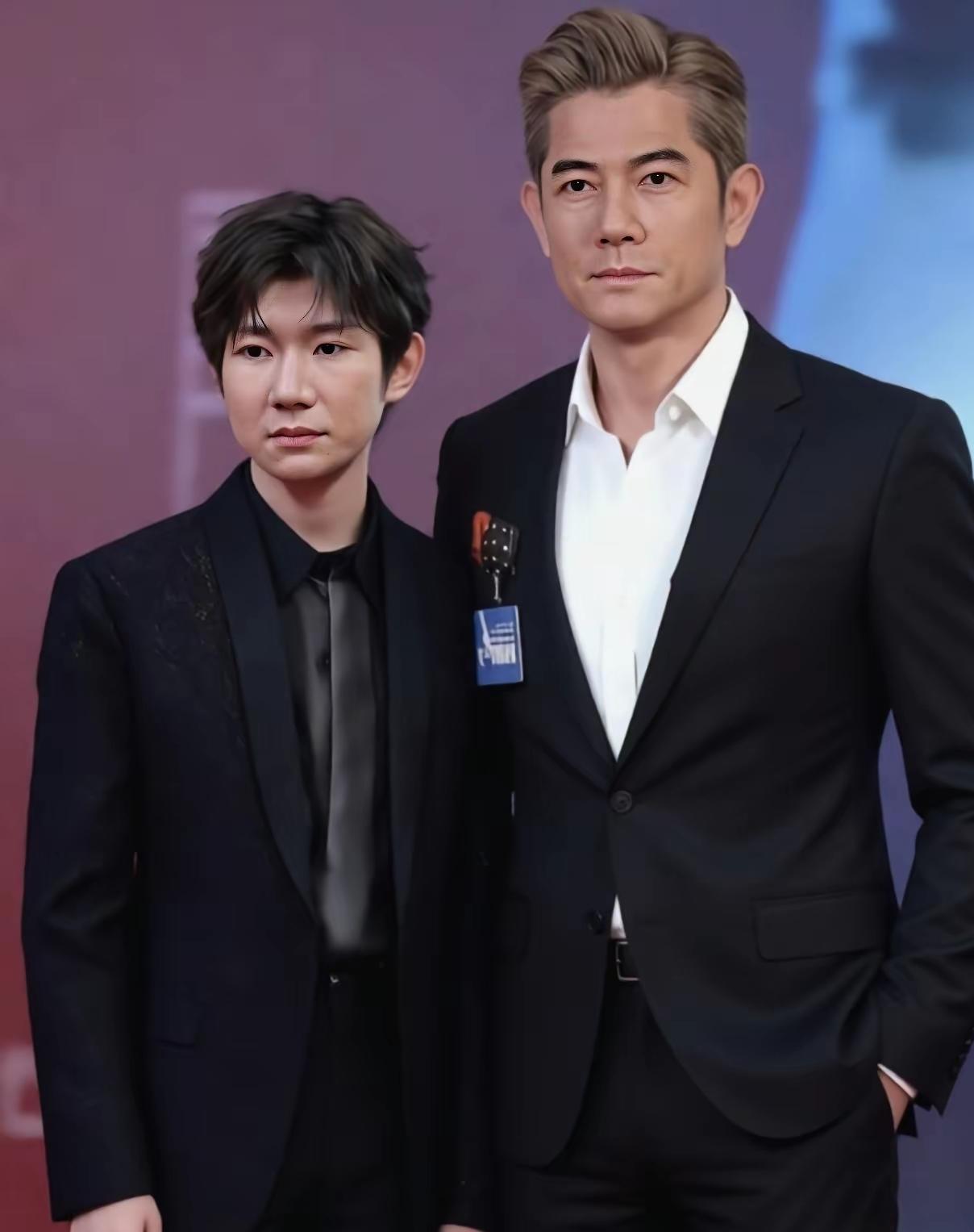 王源的真实身高到底是多高？从这张王源和天王郭富城的合照来看，王源的身高封顶也就1