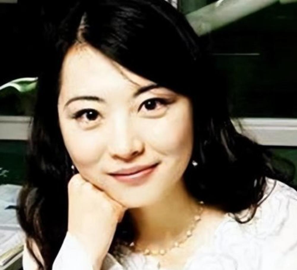 “我宁愿在美国住下水道，洗盘子，也绝不会回中国！”说出这句话的是14岁高考满分7