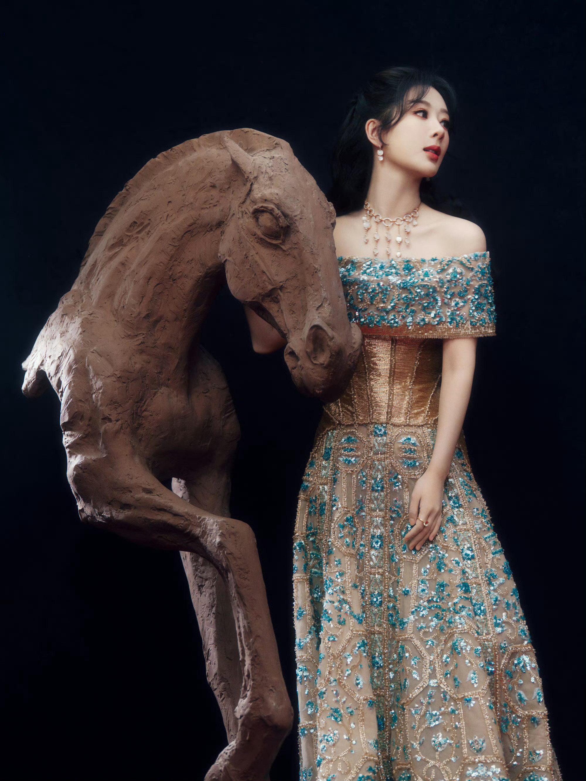 我这迷人的白月光杨紫，今天是董竹君本君！温婉大气，自带光芒~