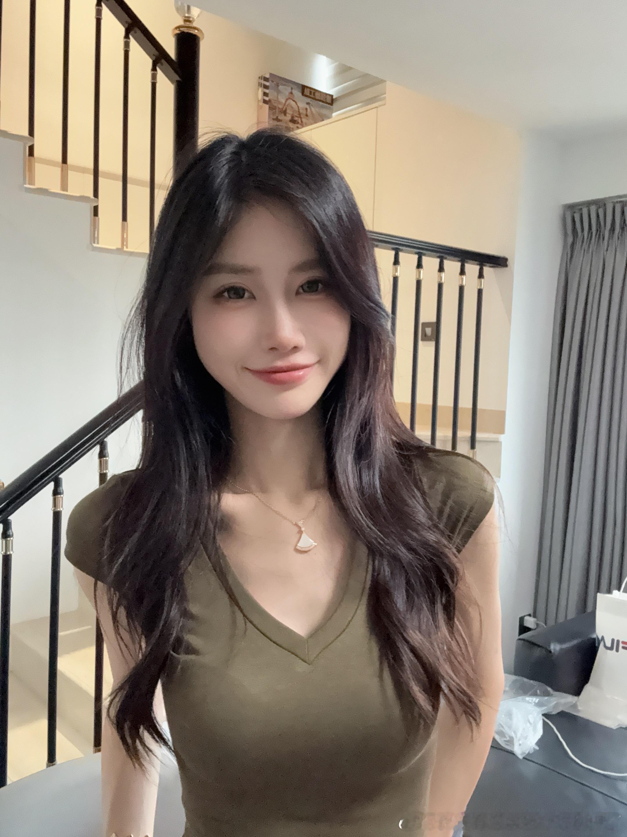 回家了！！！！！狂玩我妈的按摩椅​​​