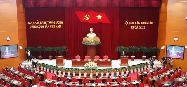 越南废除了汉字、韩国废除了汉字、日本也废除了汉字，结果呢？越南彻底改用拉丁国语字