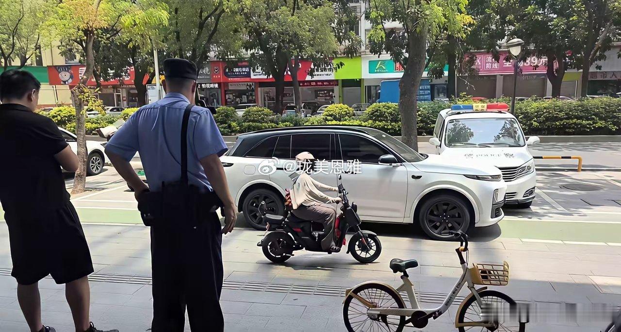 这口碑，叔叔都想报警了