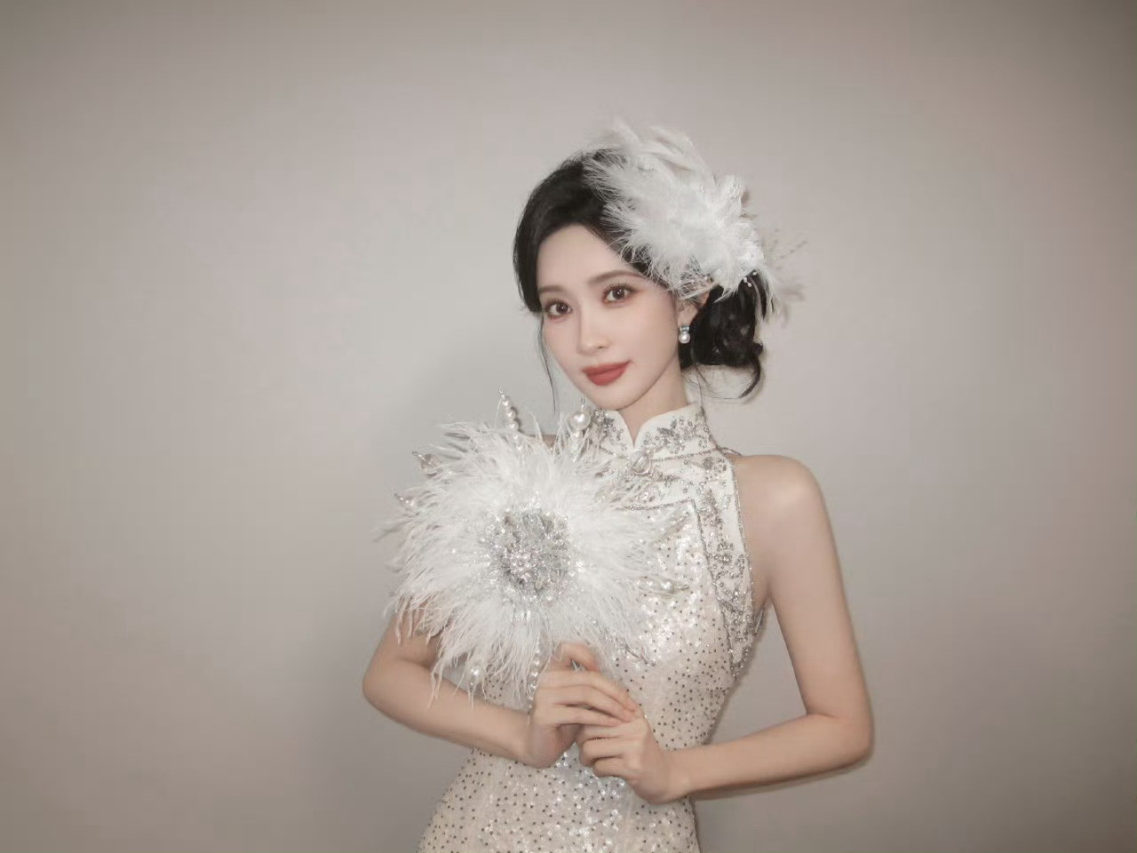 李一桐孟子义对我眼睛很好李一桐和孟子义在好六的旗袍装真的对我眼睛很好[爱心][爱