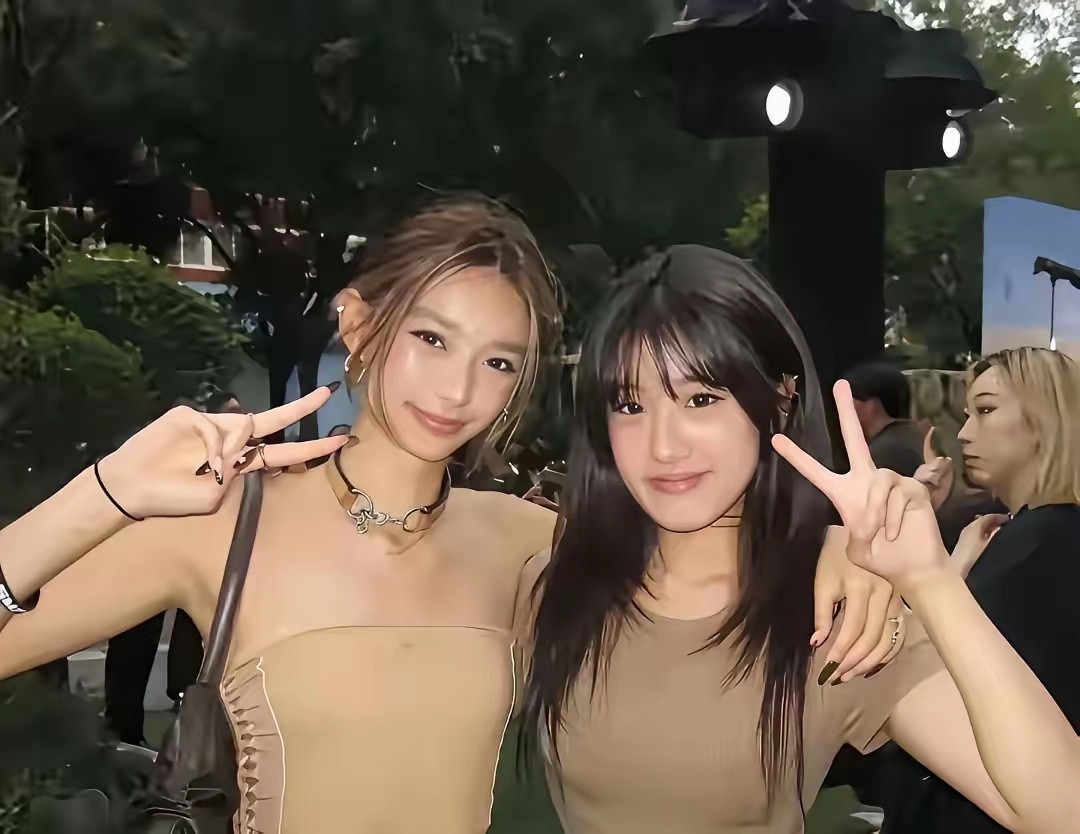 贾静雯的女儿已经这‎么大了‏，真不愧⁠‍是遗‌⁠﻿传‏‎了﻿‌妈妈的‏好‏‌﻿基