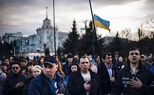乌克兰人民值得同情吗？当年走上街头游行的是他们；选演员当总统的也是他们；开打之后