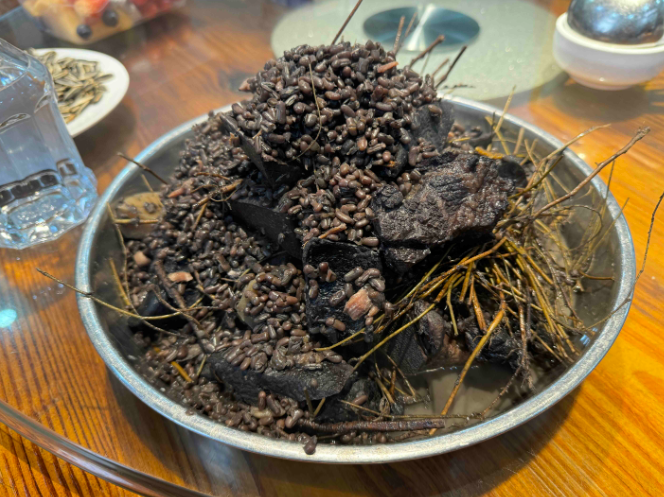 这是哪个地域的特色美食？叫啥呀，看着就流口水！