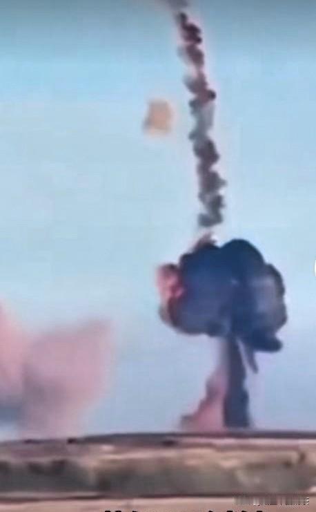 本想震慑西方，结果俄导弹刚飞数秒就炸了俄罗斯11月28日在奥伦堡亚斯内基