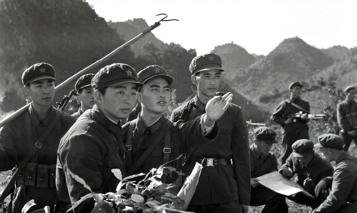 越军仓库缴获1200辆特种车！一看钢印全是中国造，真相太扎心1979年对越