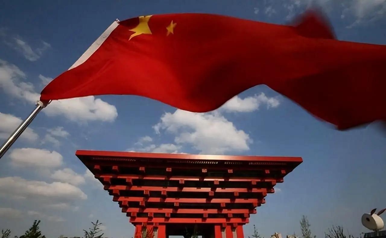 这下伤害性不大，侮辱性极强了，中国全运会吸引了全球关注，在全世界独树一帜赢得了掌