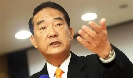 84岁宋楚瑜突然发声炸场！9月22日台中庙口站台现场，他当着民众面直言两岸绝不能