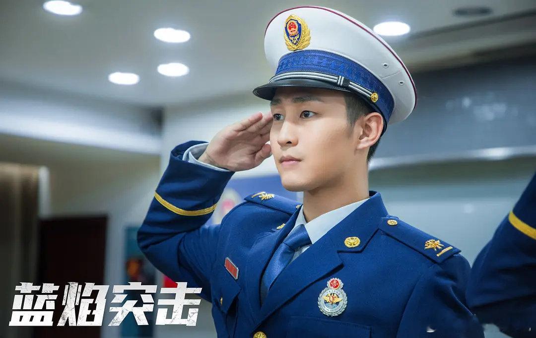 影视推荐|蓝焰突击为了支持国超来看的，不喜欢女主我也忍了，但是可以情节不要那