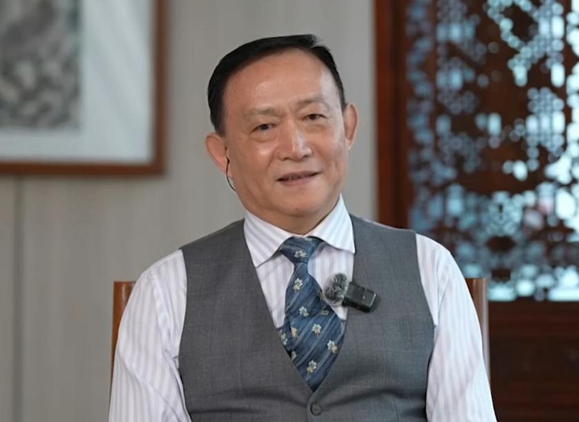 卢麒元发问：为什么十五五规划里，水、电、网、数据这些“国之重器”频频被贴上